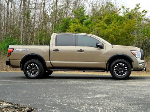 Used 2020 Nissan Titan PRO-4X w/ Pro-4x Convenience Package image 5