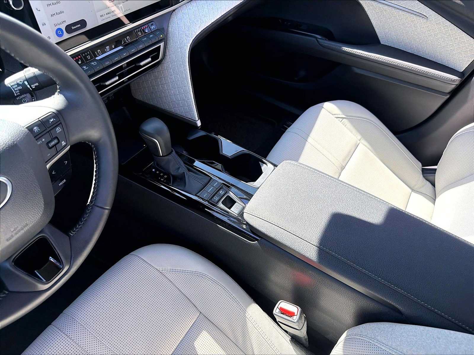 Used 2025 Toyota Camry XLE w/ Premium Package FWD image 18
