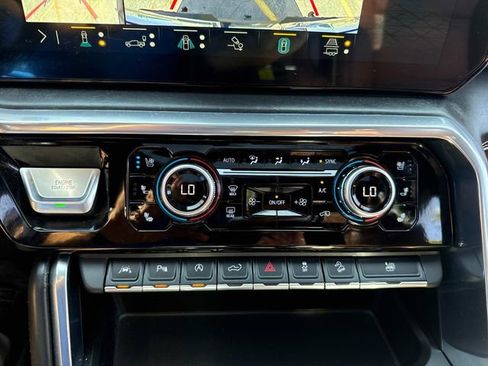 Used 2023 GMC Sierra 1500 Denali Ultimate image 28