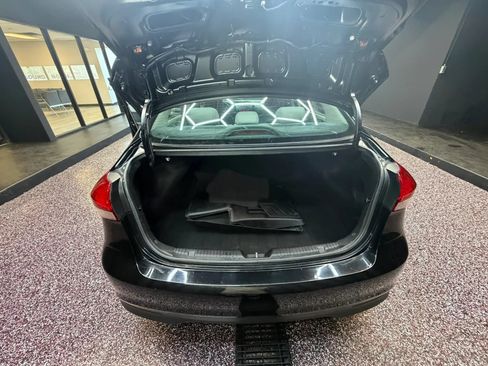 Used 2017 Kia Forte LX FWD image 28