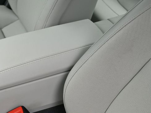 Certified 2024 Porsche 911 Carrera 4S AWD/4WD image 20