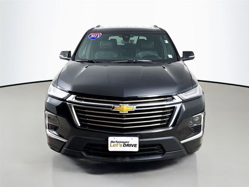 Used 2023 Chevrolet Traverse High Country image 3