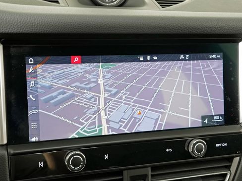 Used 2023 Porsche Macan Turbo image 26