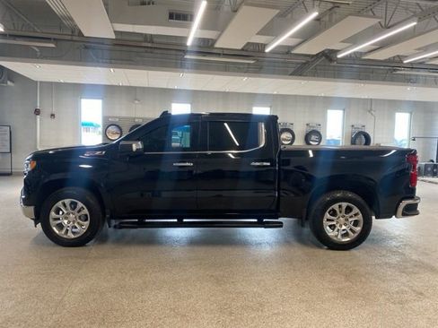 Certified 2023 Chevrolet Silverado 1500 LTZ w/ LTZ Premium Package AWD/4WD image 10