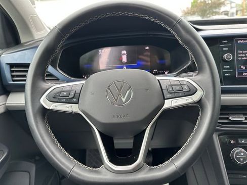 Certified 2024 Volkswagen Taos SE AWD/4WD image 18