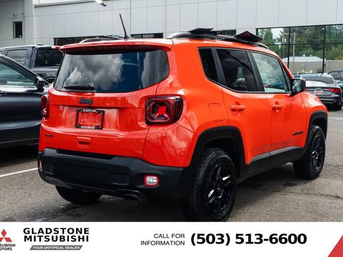 Used 2021 Jeep Renegade Latitude w/ Sun & Sound Group AWD/4WD image 7