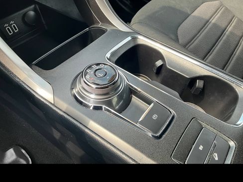 Used 2020 Ford Fusion SEL FWD image 25