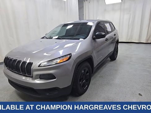 Used 2016 Jeep Cherokee Sport w/ Safety Group image 6