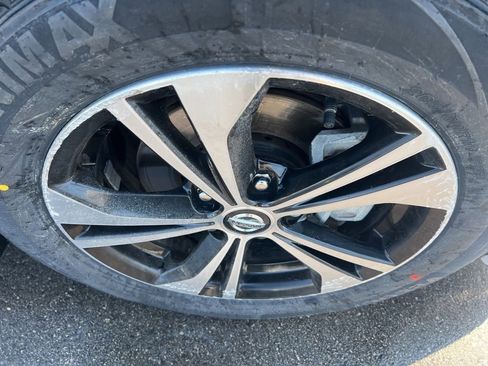 Certified 2023 Nissan Sentra SV image 35