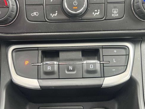 Used 2022 GMC Terrain SLT w/ Infotainment Package II AWD/4WD image 51