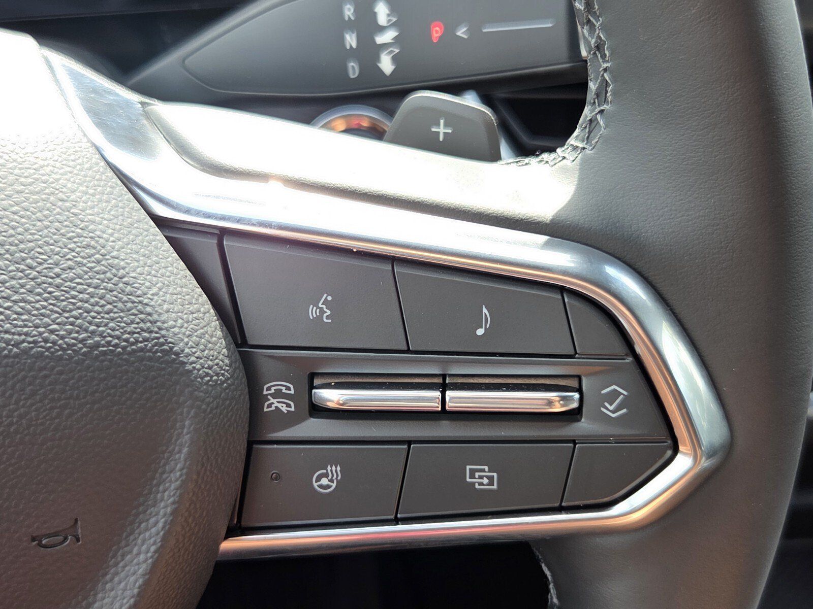 New 2027 Chevrolet Equinox ACTIV w/ Safety and Technology Package FWD image 14