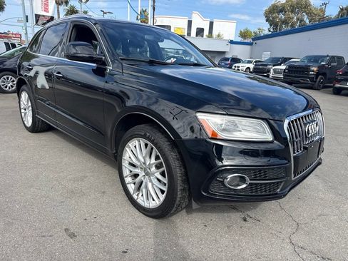 Used 2017 Audi Q5 2.0T Premium Plus w/ Technology Package AWD/4WD image 1