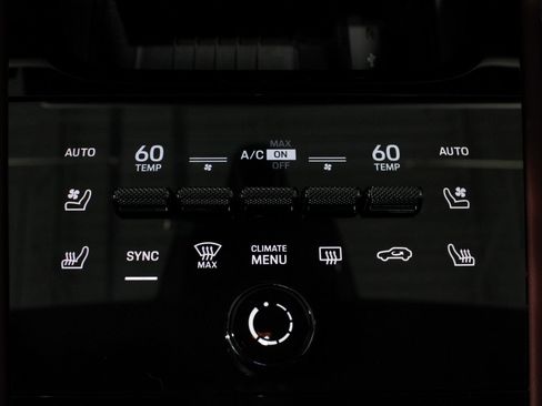 Certified 2024 Porsche Cayenne S AWD/4WD image 32
