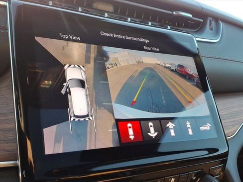 Used 2023 Jeep Grand Cherokee L Summit w/ Luxury Tech Group V image 13