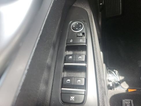 Used 2022 Kia Forte LXS FWD image 16
