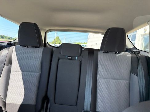 Used 2019 Ford Escape SE FWD image 10