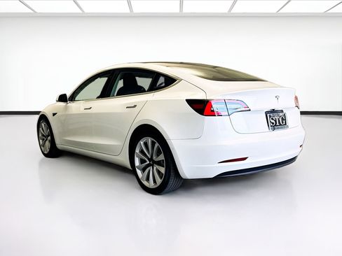 Used 2020 Tesla Model 3 Standard Range Plus RWD image 6