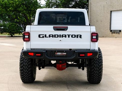 Used 2020 Jeep Gladiator Rubicon AWD/4WD image 9