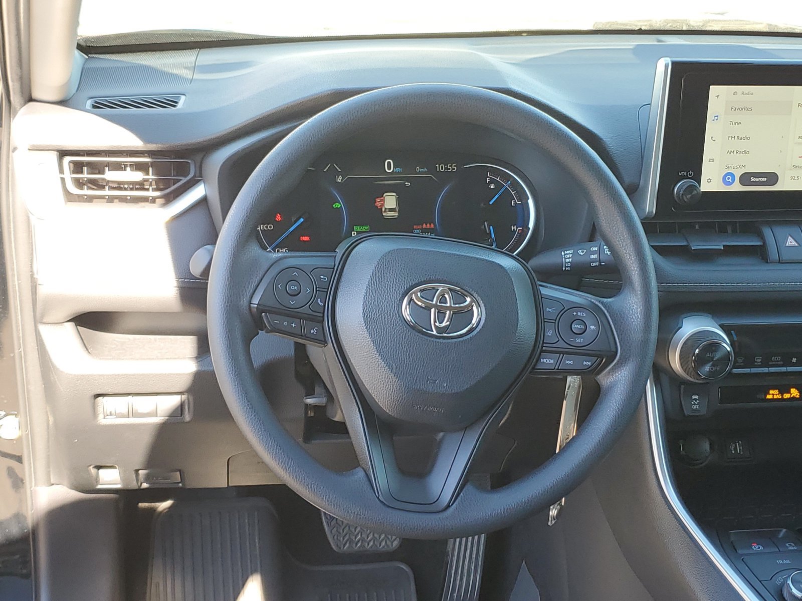 Used 2025 Toyota RAV4 LE AWD/4WD image 12