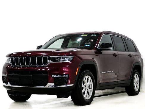 Used 2023 Jeep Grand Cherokee L Limited image 3