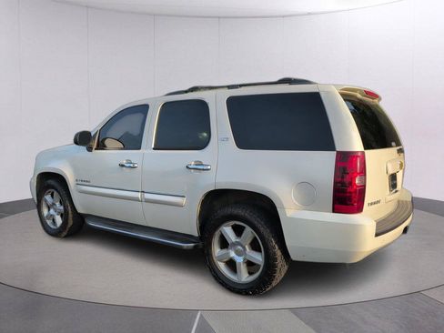 Used 2008 Chevrolet Tahoe LTZ w/ LTZ Preferred Equipment Group RWD image 3