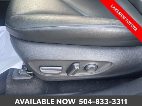 Certified 2024 Toyota Highlander XLE FWD image 29