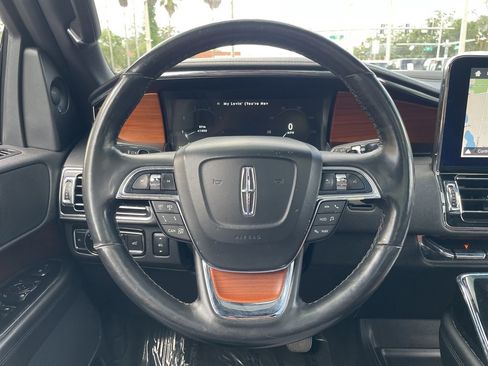 Used 2019 Lincoln Navigator L Reserve AWD/4WD image 23