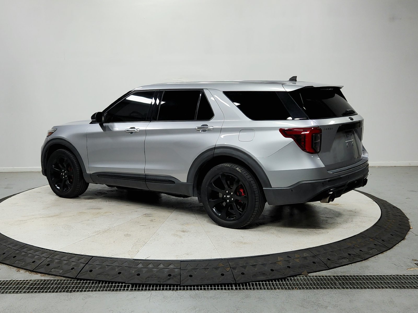 Used 2021 Ford Explorer ST w/ Equipment Group 401A AWD/4WD image 6