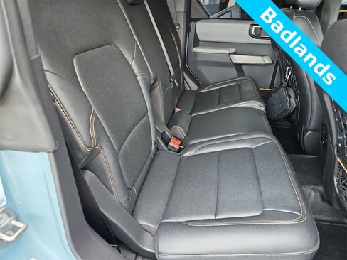 Used 2023 Ford Bronco Badlands w/ Sasquatch Package image 17