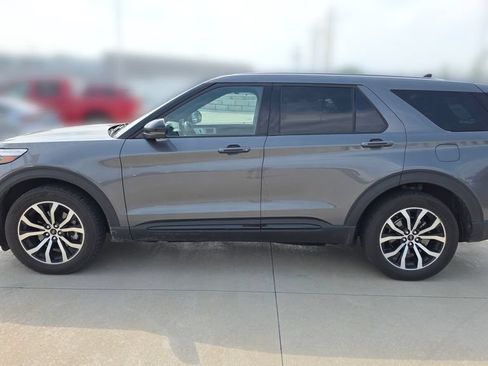 Used 2021 Ford Explorer ST w/ Equipment Group 401A AWD/4WD image 2