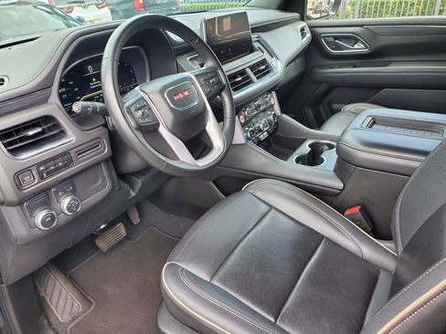 Used 2023 GMC Yukon XL SLT RWD image 20