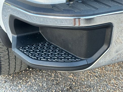 Used 2024 Chevrolet Silverado 2500 LT image 22