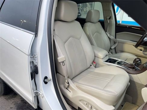 Certified 2012 Cadillac SRX Luxury image 27