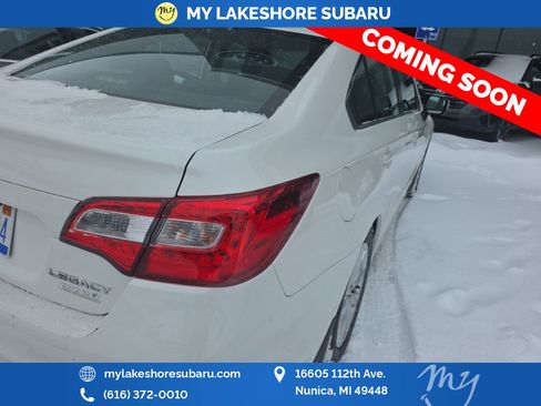 Used 2017 Subaru Legacy 2.5i Premium w/ Moonroof Package image 9
