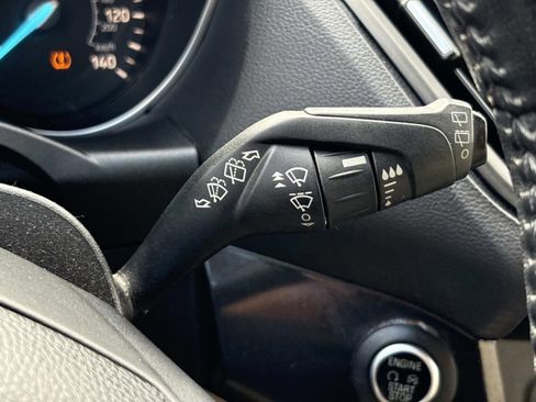 Used 2017 Ford Escape Titanium image 31