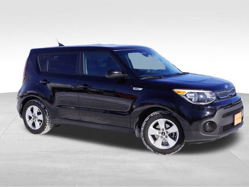 Used 2018 Kia Soul w/ Convenience Package image 2