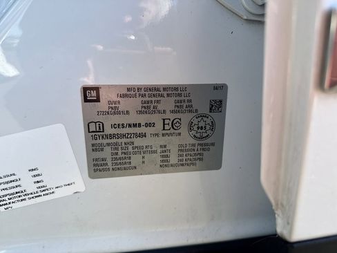 Used 2017 Cadillac XT5 Luxury w/ Driver Awareness Package image 19