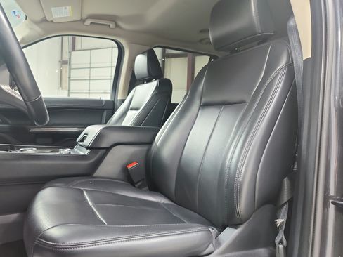 Used 2024 Ford Expedition Max XLT AWD/4WD image 10