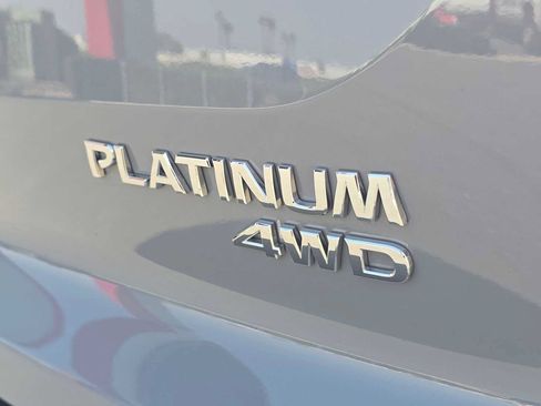 Used 2025 Nissan Pathfinder Platinum AWD/4WD image 14