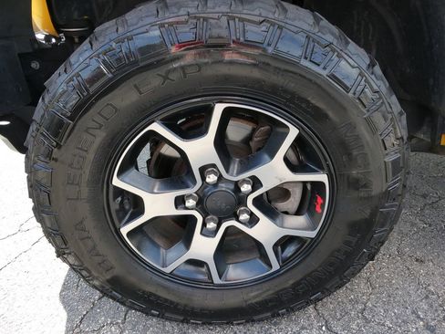 Used 2019 Jeep Wrangler Unlimited Sport S image 9