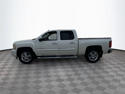Used 2013 Chevrolet Silverado 1500 LTZ w/ LTZ White Diamond Edition image 7