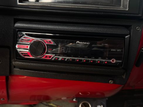 Used 1989 GMC Jimmy 4WD image 40