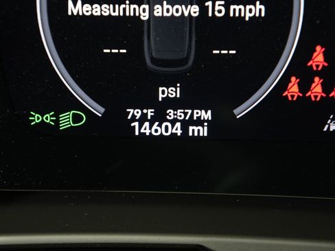 Used 2024 Porsche Cayenne AWD/4WD image 26
