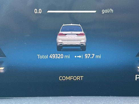 Certified 2024 BMW X7 xDrive40i w/ Premium Package image 37