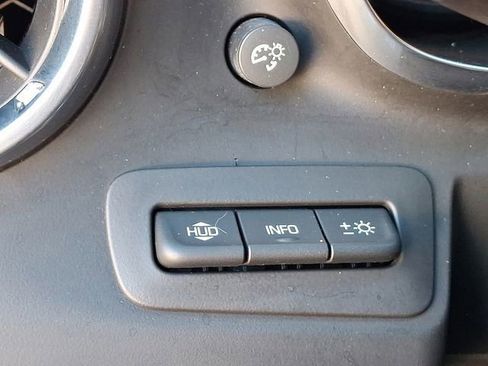 Used 2018 Chevrolet Camaro SS image 38