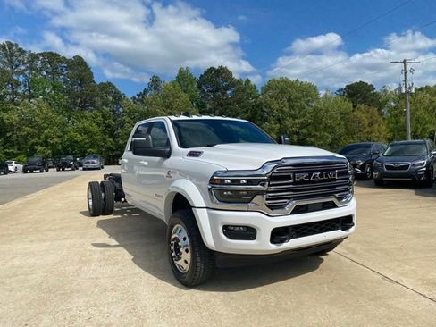 New 2026 RAM 5500 Tradesman w/ Laramie Trim Package image 4