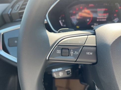 New 2025 Audi Q3 2.0T Premium image 32
