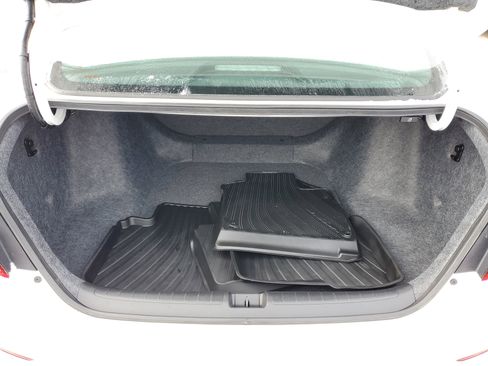 Certified 2020 Honda Accord LX image 7