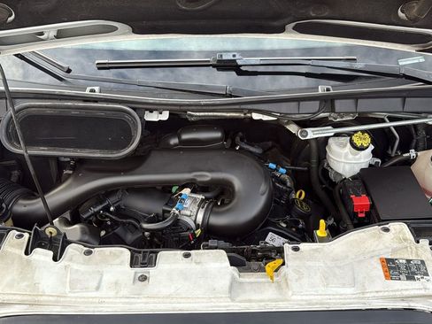 Used 2019 Ford Transit 250 130 Low Roof image 24