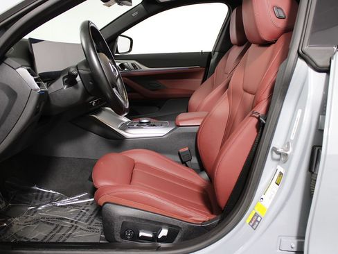 Used 2023 BMW i4 eDrive40 w/ M Sport Package RWD image 9